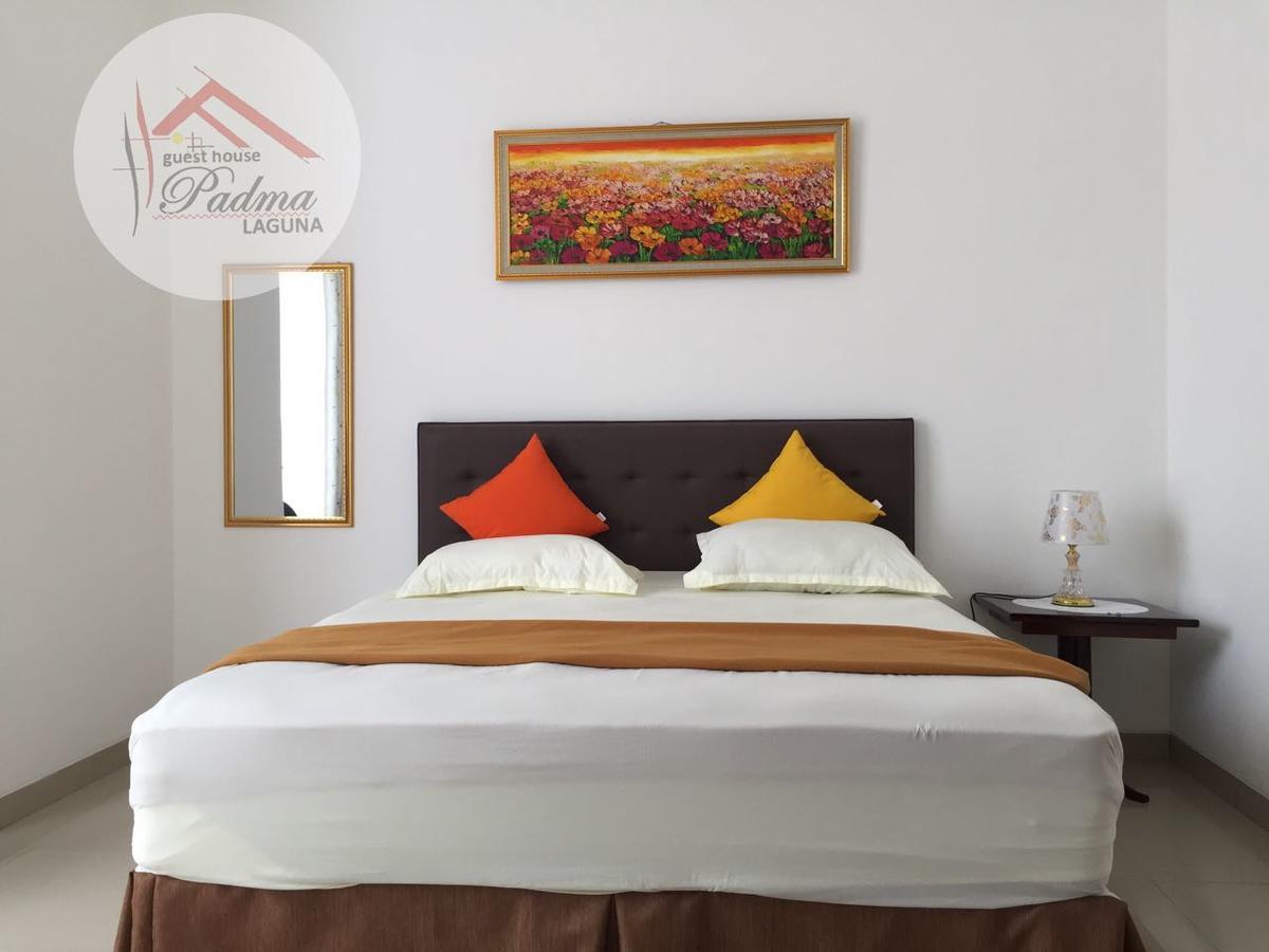 Padma Laguna Guesthouse Baturetno Kültér fotó