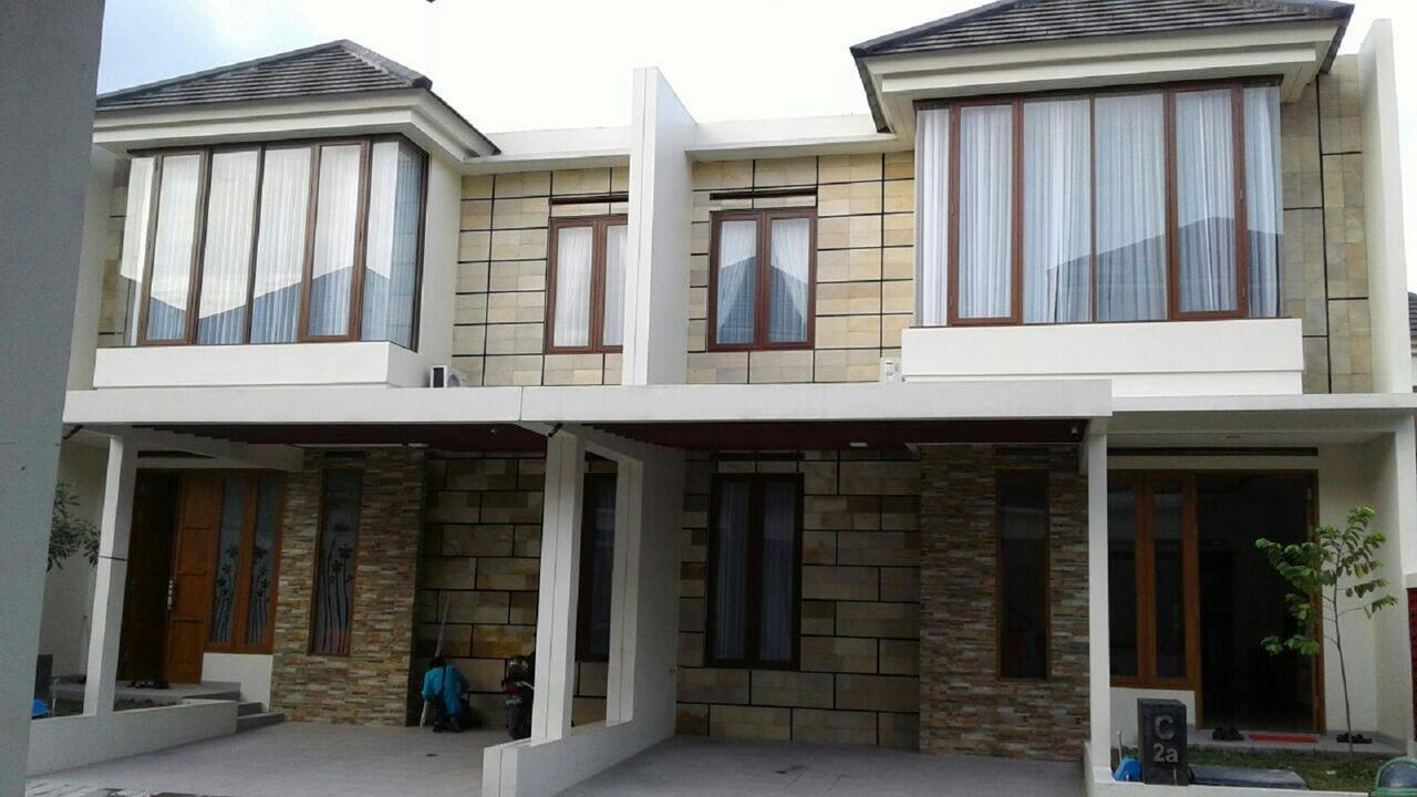 Padma Laguna Guesthouse Baturetno Kültér fotó